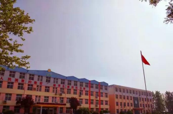 德州市德城区二屯镇中学环境